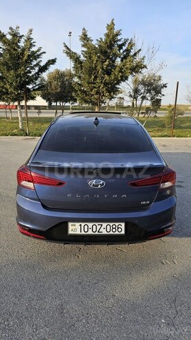 Hyundai Elantra 2019, 175,000 km - 2.0 л - Bakı