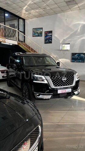Nissan Patrol 2018, 120,000 km - 4.0 l - Bakı
