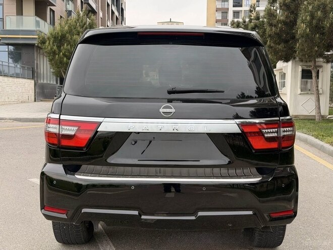 Nissan Patrol 2018, 120,000 km - 4.0 l - Bakı