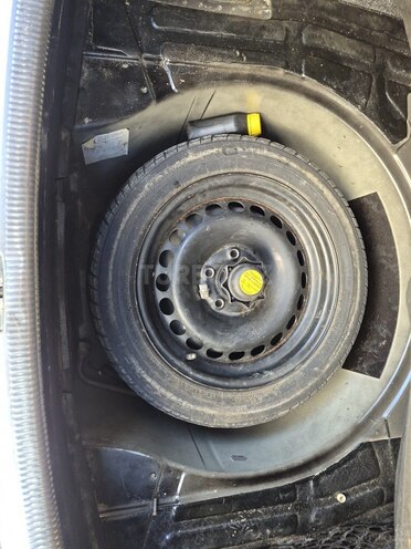Volkswagen Passat 2004, 320,000 km - 1.8 l - Bakı