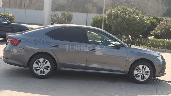Skoda Octavia 2023, 62,000 km - 1.6 л - Bakı