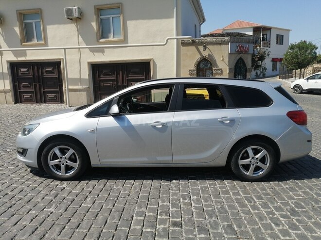 Opel Astra 2015, 213,000 km - 1.4 л - Bakı