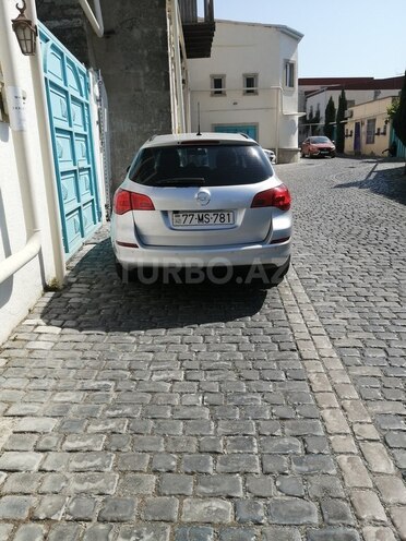 Opel Astra 2015, 213,000 km - 1.4 л - Bakı