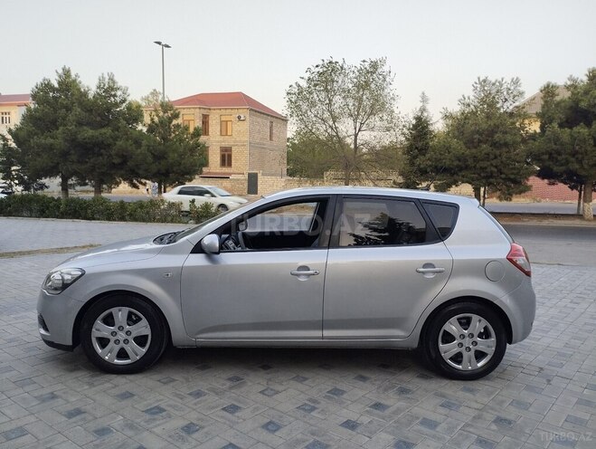 Kia Ceed 2011, 271,000 km - 1.4 l - Sumqayıt