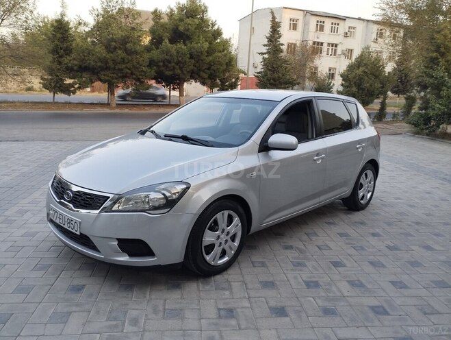 Kia Ceed 2011, 271,000 km - 1.4 l - Sumqayıt