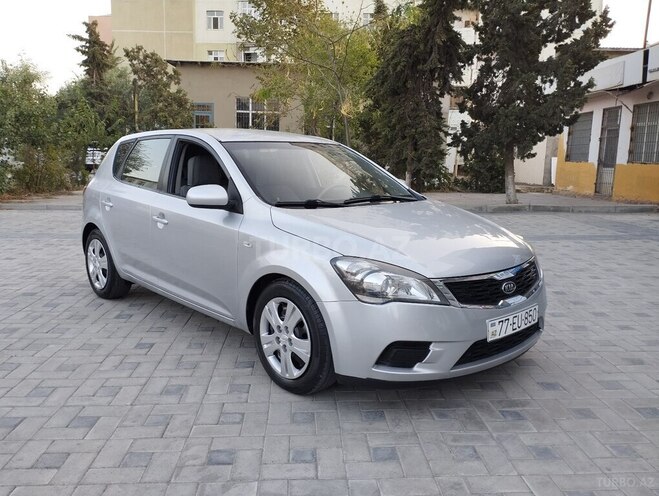 Kia Ceed 2011, 271,000 km - 1.4 l - Sumqayıt