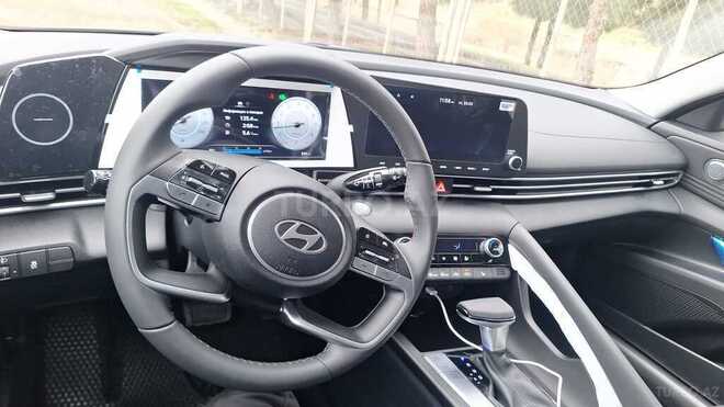 Hyundai Elantra 2025, 23,000 km - 1.6 l - Bakı