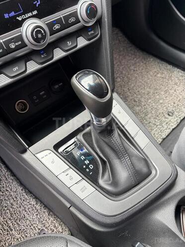 Hyundai Elantra 2019, 74,000 km - 1.6 l - Bakı