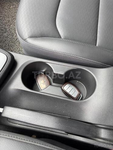 Hyundai Elantra 2019, 74,000 km - 1.6 l - Bakı