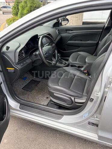 Hyundai Elantra 2019, 74,000 km - 1.6 l - Bakı