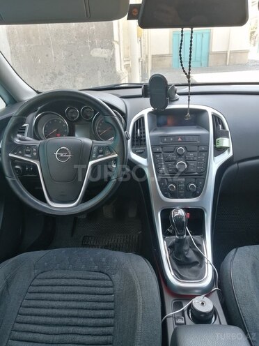 Opel Astra 2015, 213,000 km - 1.4 л - Bakı