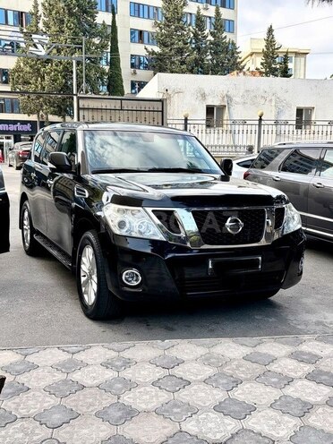 Nissan Patrol 2013, 216,000 km - 5.6 l - Bakı