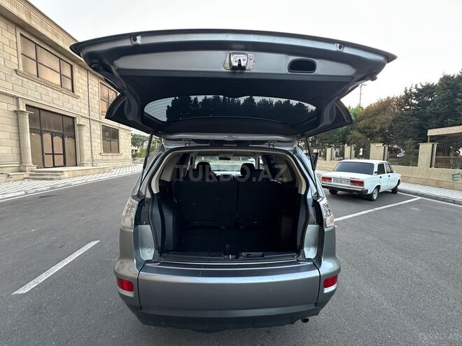 Mitsubishi Outlander 2012, 287,432 km - 2.4 l - Sumqayıt