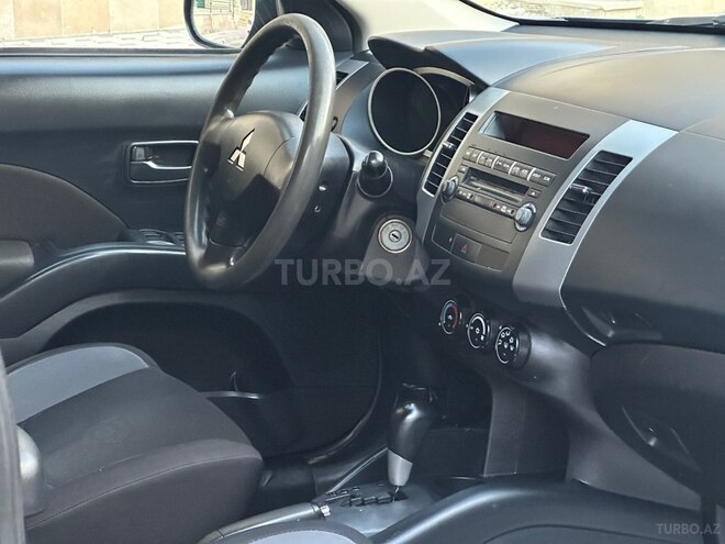 Mitsubishi Outlander 2012, 287,432 km - 2.4 l - Sumqayıt