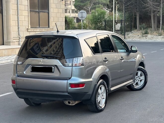 Mitsubishi Outlander 2012, 287,432 km - 2.4 l - Sumqayıt