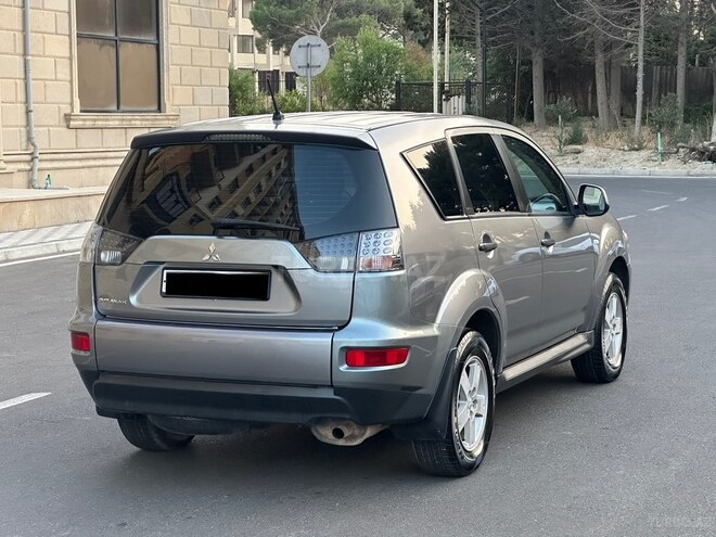 Mitsubishi Outlander 2012, 287,432 km - 2.4 l - Sumqayıt