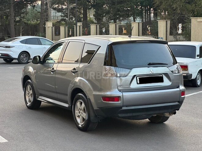 Mitsubishi Outlander 2012, 287,432 km - 2.4 l - Sumqayıt