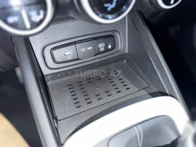 Hyundai Venue 2023, 83,000 km - 1.6 л - Sumqayıt