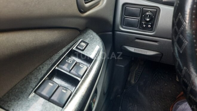 Nissan Sunny 2010, 265,000 km - 1.6 l - Bakı
