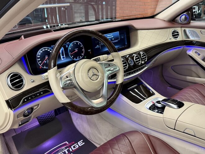 Mercedes-Maybach  2018, 49,000 km - 4.0 l - Bakı
