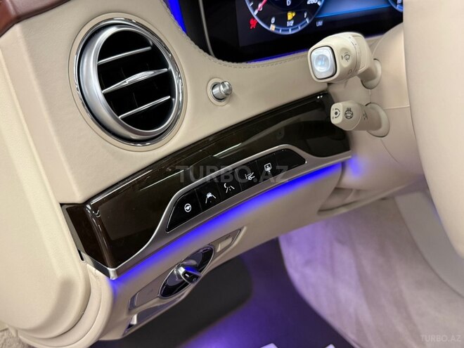 Mercedes-Maybach  2018, 49,000 km - 4.0 l - Bakı