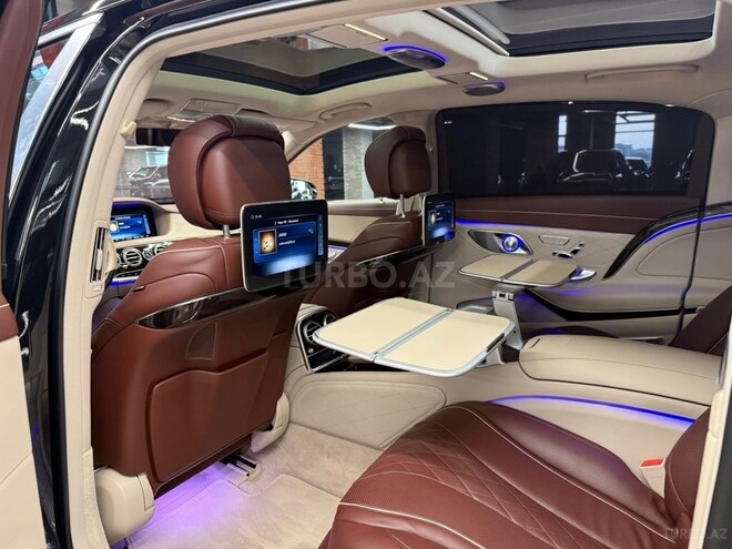 Mercedes-Maybach  2018, 49,000 km - 4.0 l - Bakı
