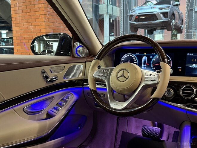 Mercedes-Maybach  2018, 49,000 km - 4.0 l - Bakı