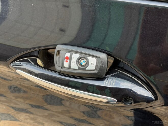 BMW 528 2014, 175,000 km - 2.0 л - Gəncə