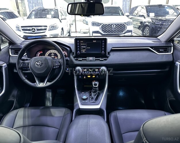 Toyota RAV4 2020, 134,900 km - 2.0 l - Bakı