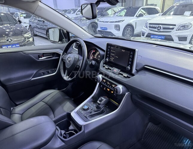 Toyota RAV4 2020, 134,900 km - 2.0 l - Bakı