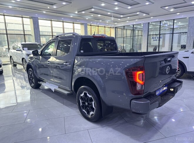 Nissan Navara 2024, 1,300 km - 2.5 l - Bakı