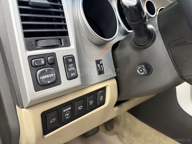 Toyota Sequoia 2009, 255,600 km - 5.7 l - Bakı