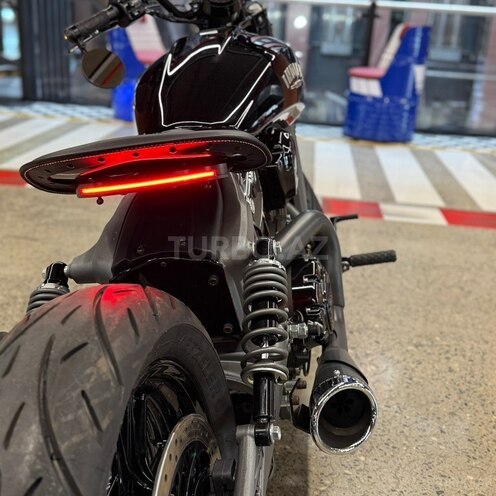 Indian Motorcycle  2019, 11,000 km - 1.2 l - Bakı