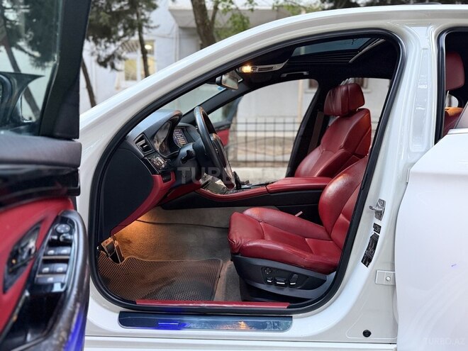 BMW 528 2011, 270,000 km - 3.0 l - Sumqayıt