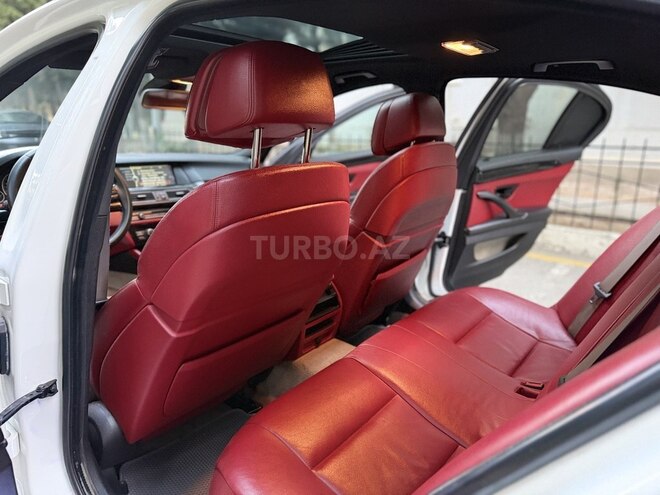 BMW 528 2011, 270,000 km - 3.0 l - Sumqayıt