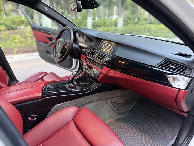 BMW 528 2011, 270,000 km - 3.0 l - Sumqayıt
