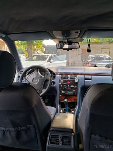 Mercedes E 230 1996, 453,288 km - 2.3 l - Mingəçevir