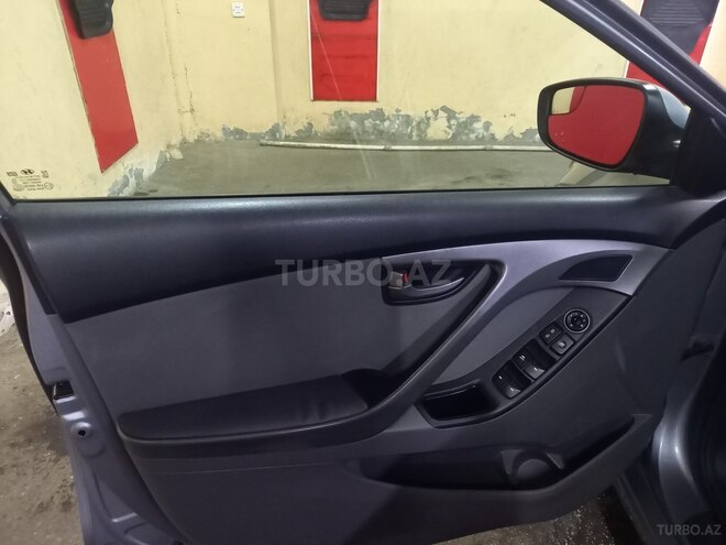 Hyundai Elantra 2015, 175,418 km - 1.8 l - Gəncə