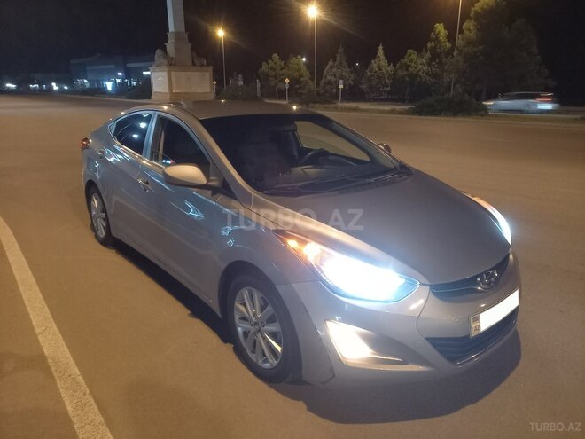 Hyundai Elantra 2015, 175,418 km - 1.8 l - Gəncə
