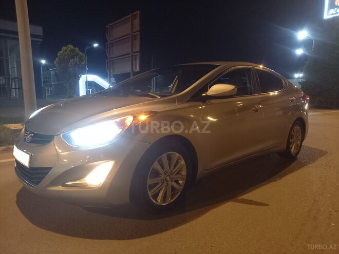 Hyundai Elantra 2015, 175,418 km - 1.8 l - Gəncə