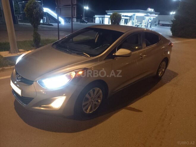 Hyundai Elantra 2015, 175,418 km - 1.8 l - Gəncə