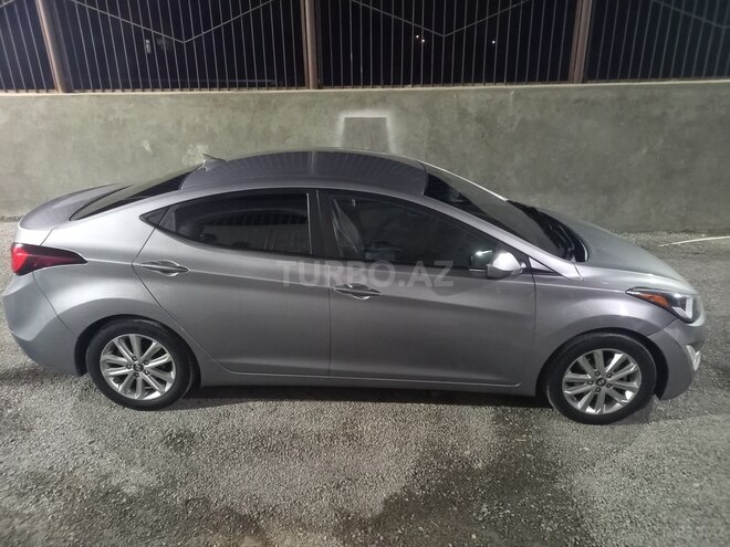 Hyundai Elantra 2015, 175,418 km - 1.8 l - Gəncə