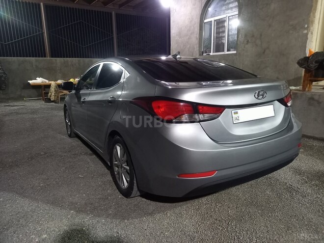 Hyundai Elantra 2015, 175,418 km - 1.8 l - Gəncə