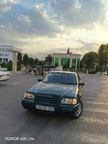 Mercedes C 200 1997, 335,000 km - 2.0 l - Saatlı