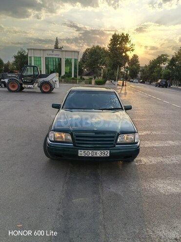 Mercedes C 200 1997, 335,000 km - 2.0 l - Saatlı