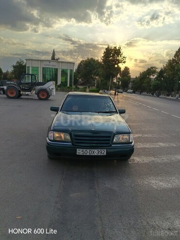 Mercedes C 200 1997, 335,000 km - 2.0 l - Saatlı