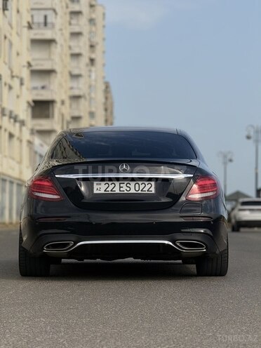 Mercedes E 300 e 2018, 100,000 km - 2.0 л - Bakı