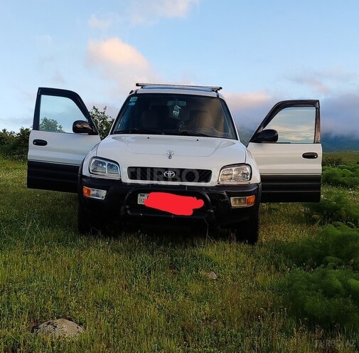 Toyota RAV4 1996, 230,258 km - 2.0 l - Lerik