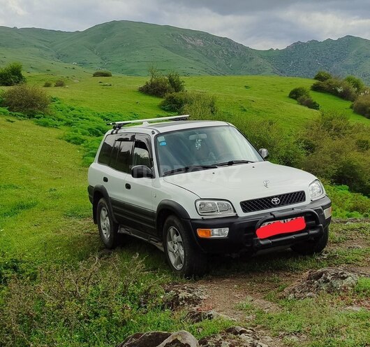 Toyota RAV4 1996, 230,258 km - 2.0 l - Lerik