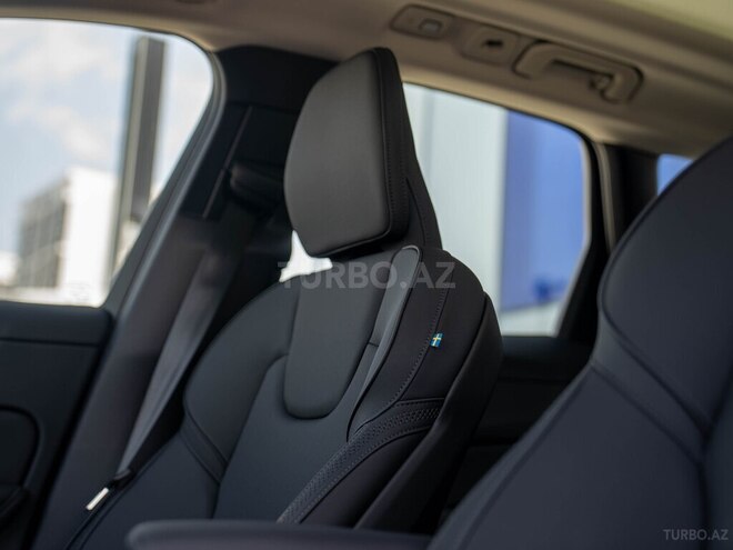 Volvo XC60 2025, 0 km - 2.0 l - Bakı